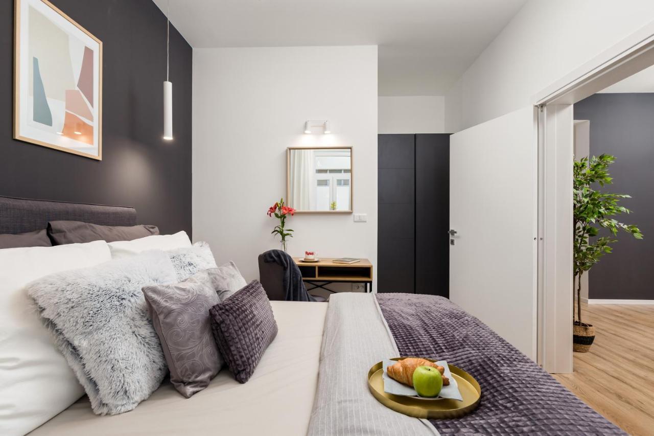 Saint Vitus Apartments With Balcony リエカ エクステリア 写真